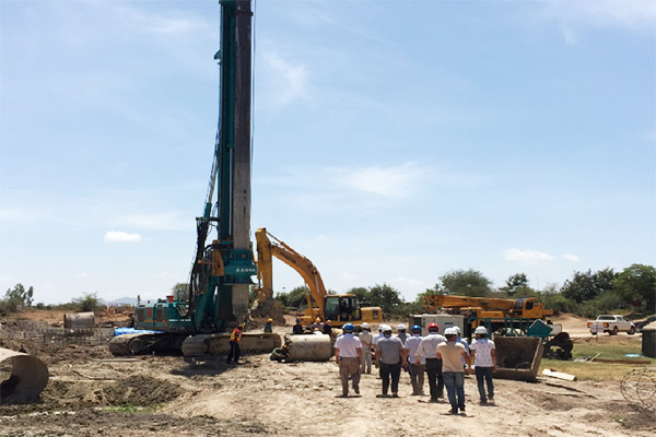 SG胜游智能入岩神器在东非肯尼亚获赞，人好设备好