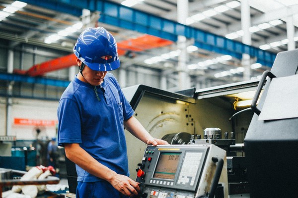 曾梦想当厨师，却成数控车工大师