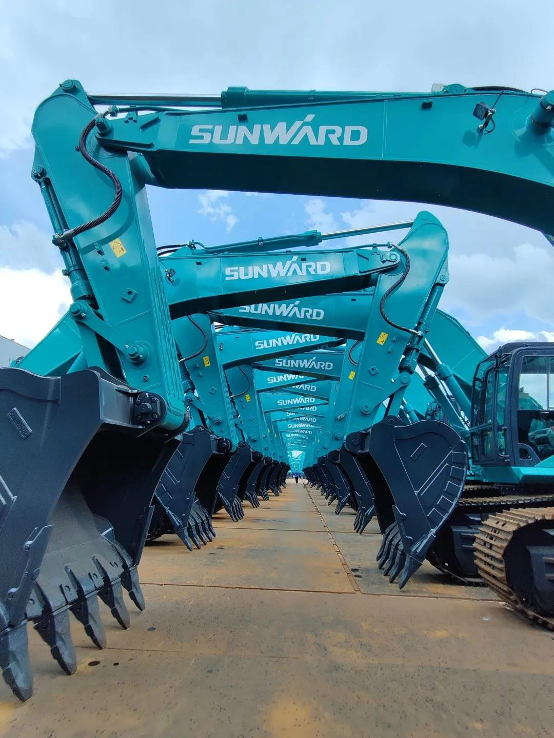 以先导式创新实现挖掘机从无到有，从小到大，从大到强！