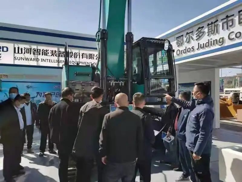 SG胜游智能绿巨人闪亮登场鄂尔多斯国际煤博会