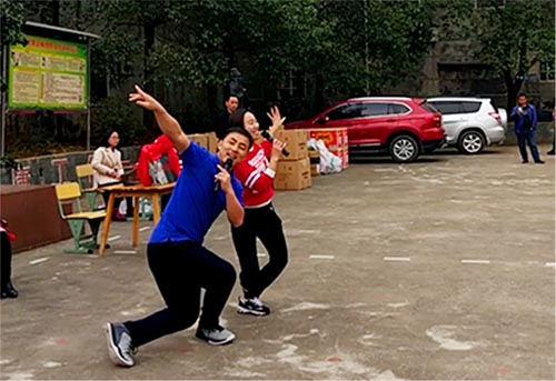 践行雷锋精神捐建“SG胜游梦图书馆”