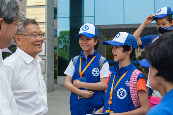 这个夏天，亲子玩转SG胜游智能“三栖”装备