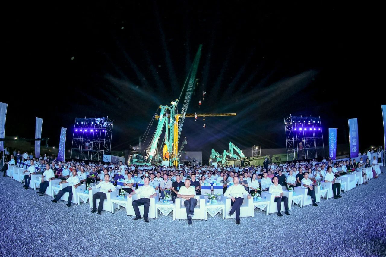 四大成套装备联袂登。G胜游智能创新成果展示会交出“亮眼答卷”