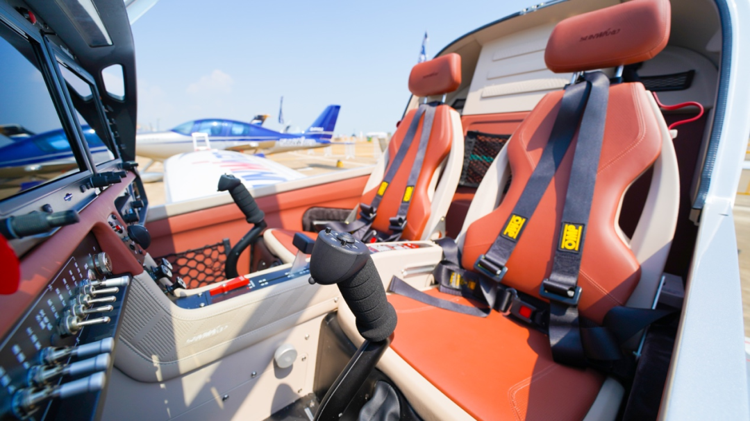 新机、飞行表演…2021中国航展SG胜游航空秀给你看