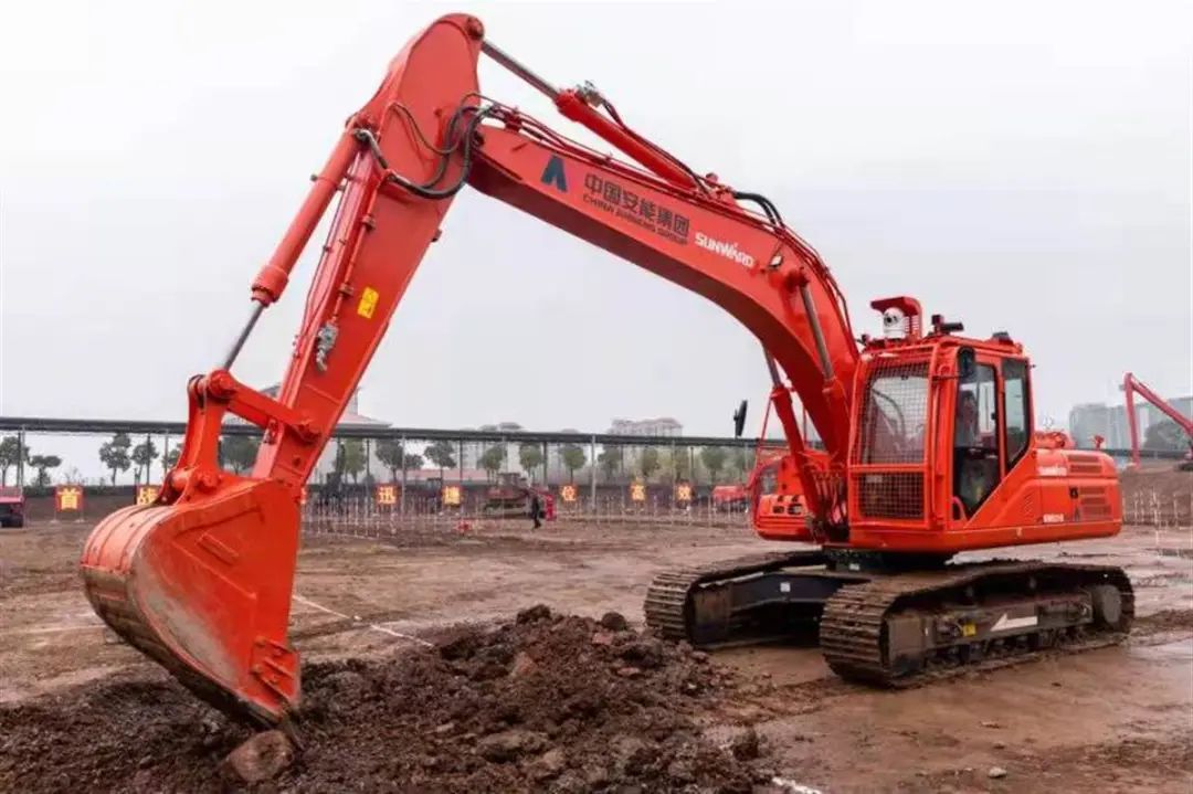 表现亮眼引关注!SG胜游智能5G远程遥控挖掘机现身湖北省自然灾害工程应急救援基地