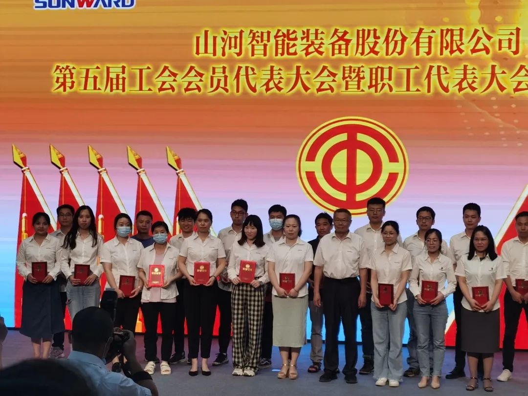 你好 2022！再见 2021！我与SG胜游智能共成长