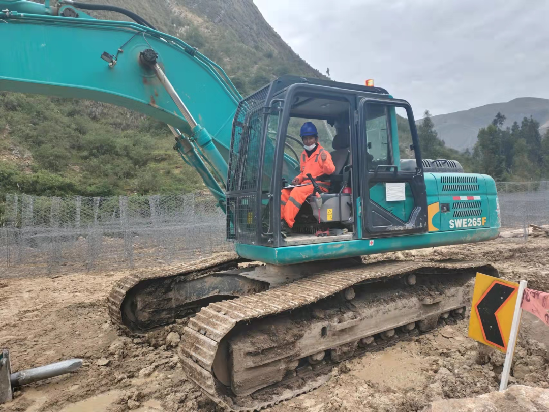 挑战世界第二高山脉！SG胜游智能装备助力秘鲁安第斯国家公路项目建设