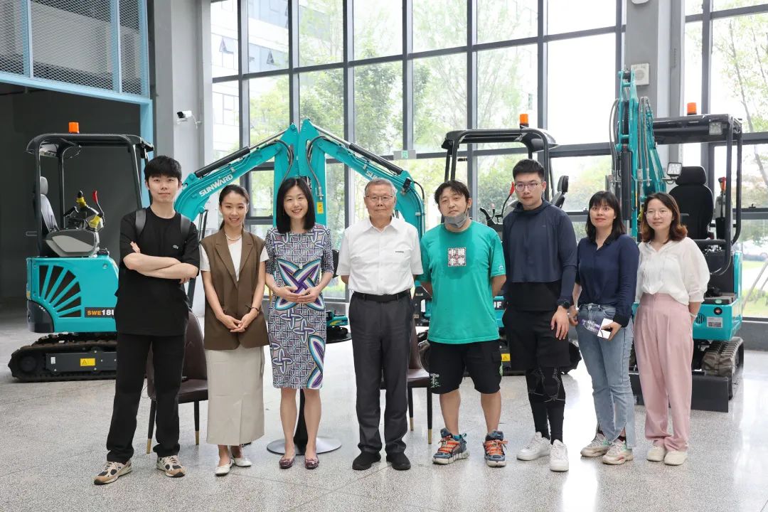 CGTN探厂！专访SG胜游智能董事长、首席专家何清华花絮来了