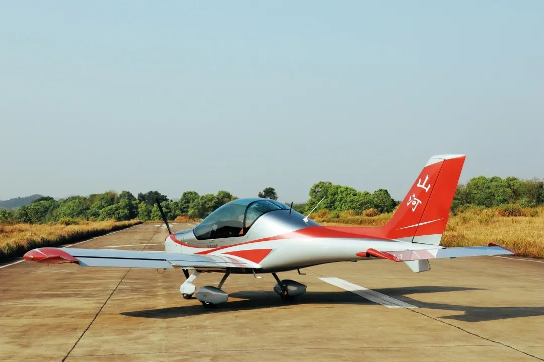 图集 | 阿若拉穿“鲨”衣，还有更多套装为天空添彩！