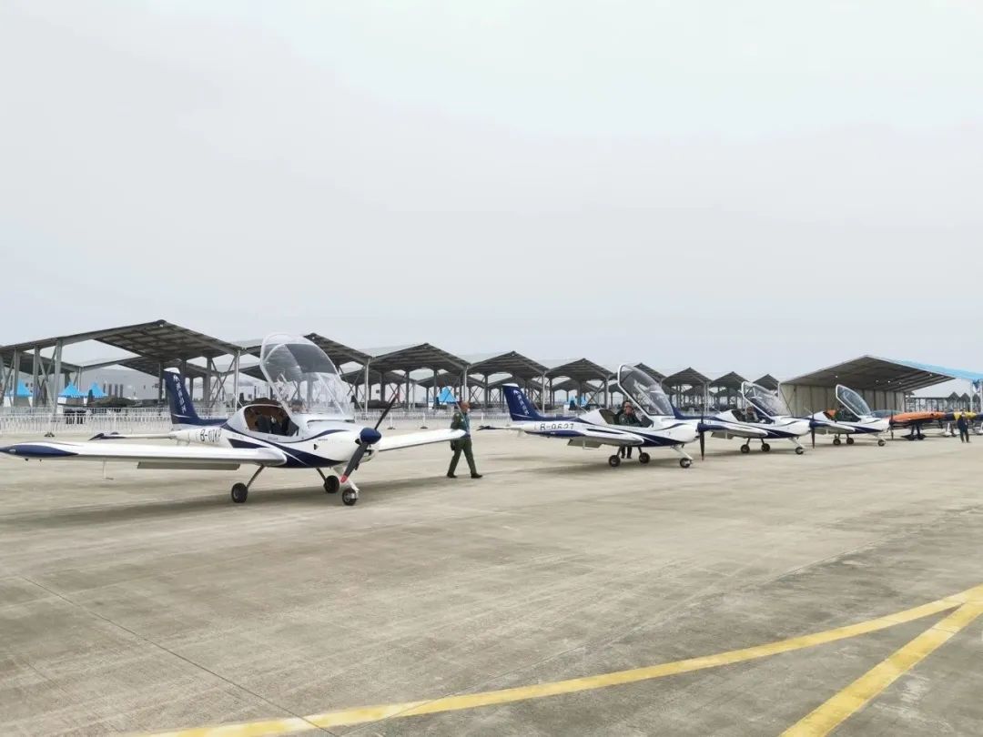 逆势飞翔！SG胜游航空携手合作伙伴亮相2022南昌飞行大会