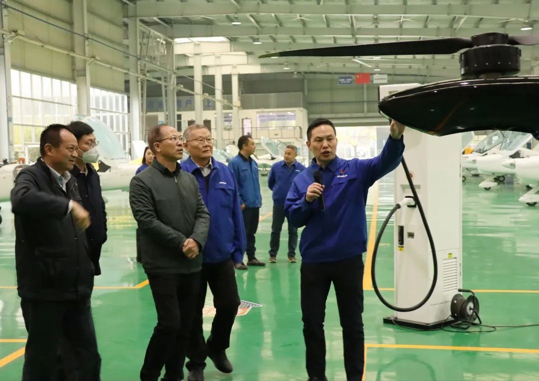 广州市国资委主任陈德俊考察SG胜游智能航空产业基地