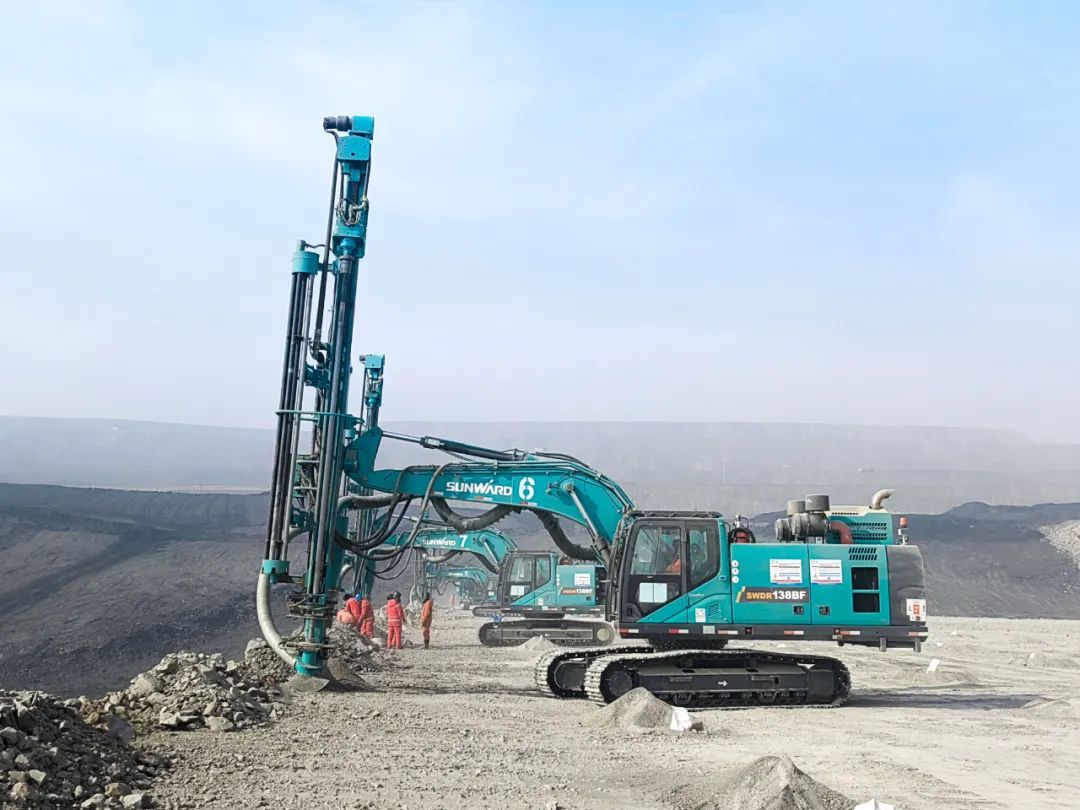 “绿色智能矿山建设专家”！SG胜游智能全新一代切削潜孔一体式钻机重拳出击