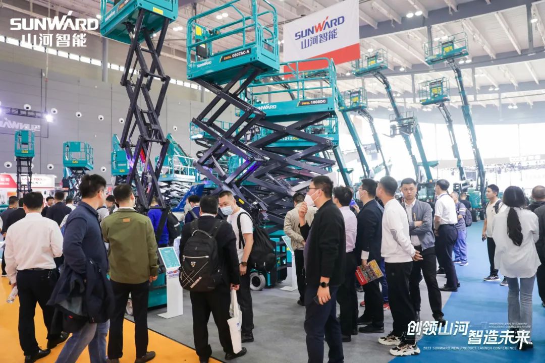 聚焦电动化、智能化！SG胜游智能全系列高空机械产品亮相长沙展