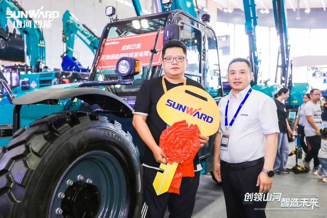 聚焦电动化、智能化！SG胜游智能全系列高空机械产品亮相长沙展