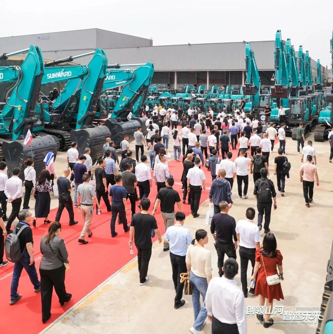 精品出击、互动不断！SG胜游智能F系列挖掘机闪耀长沙展