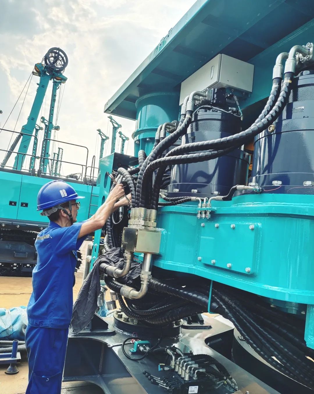 劳动光荣，创造伟大！记录那些平凡且伟大的劳动瞬间