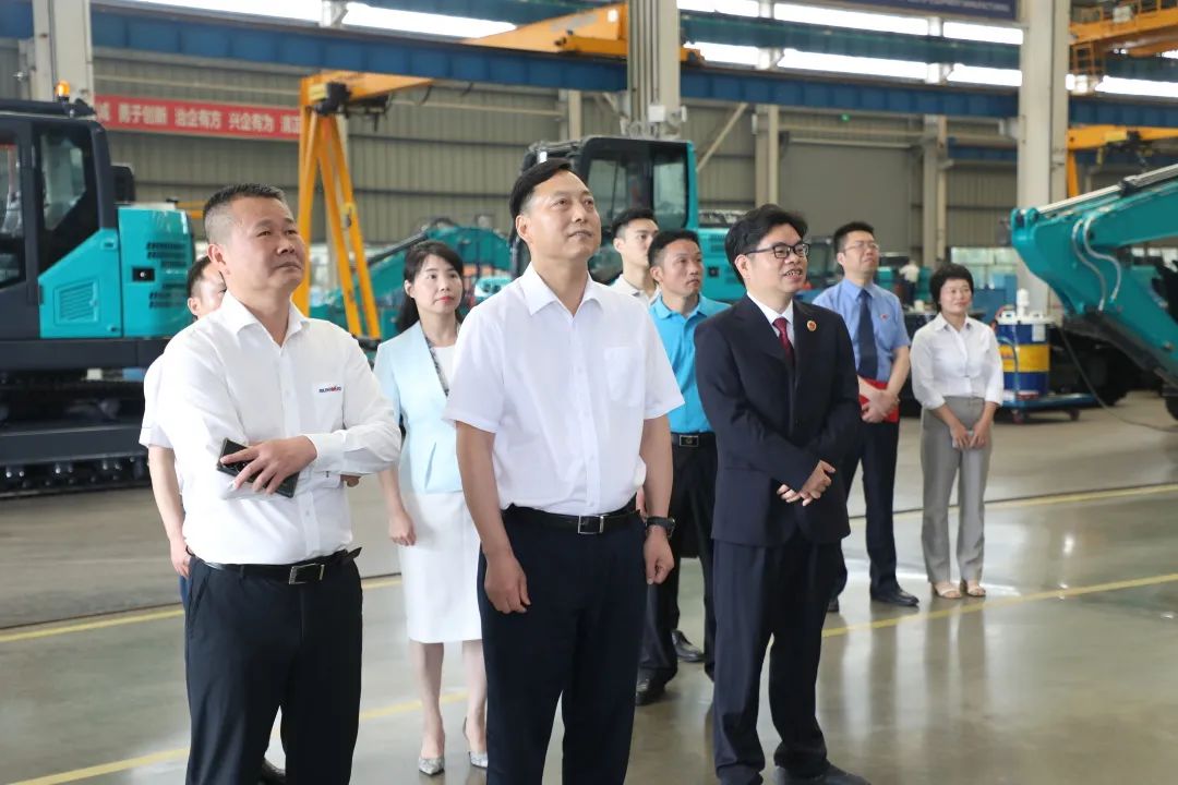 长沙市人民检察院党组书记、检察长余湘文调研SG胜游智能