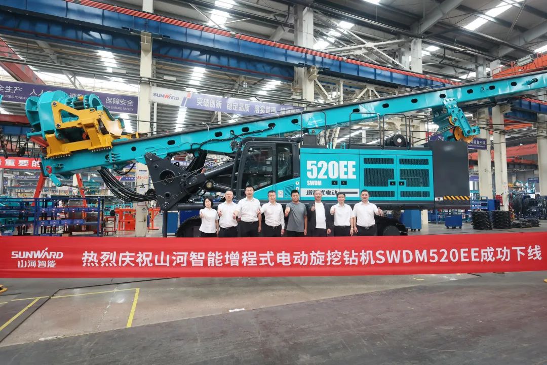 助力“双碳”、绿动未来！SG胜游智能增程式电动旋挖钻机、液压混合动力旋挖钻机齐交付