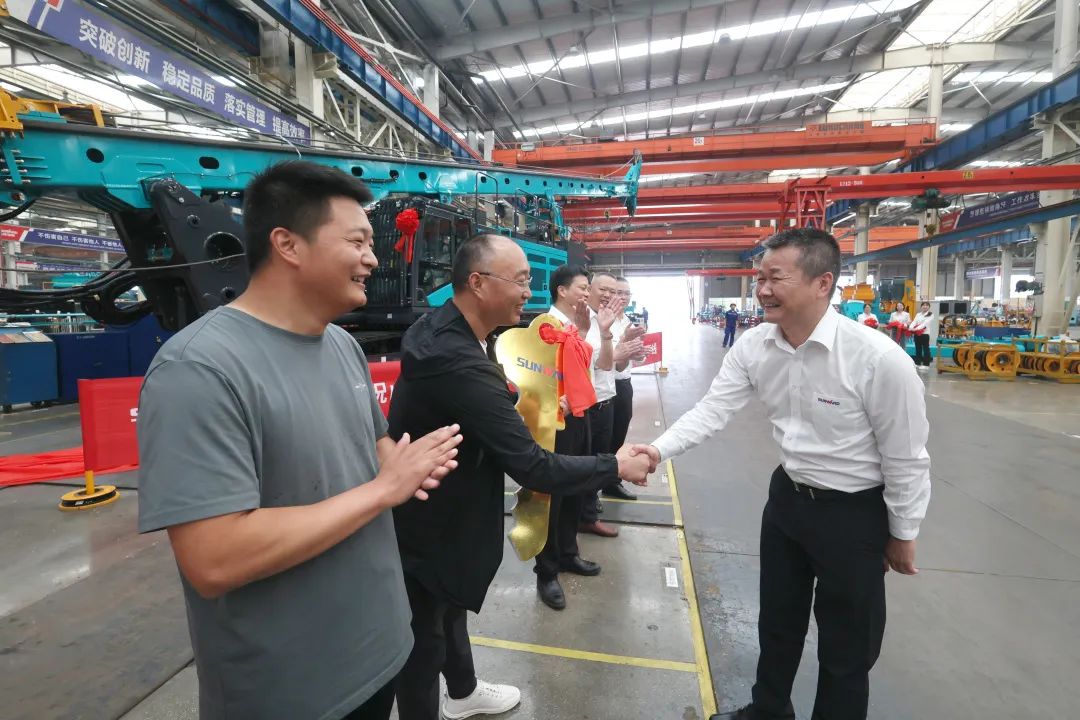 助力“双碳”、绿动未来！SG胜游智能增程式电动旋挖钻机、液压混合动力旋挖钻机齐交付