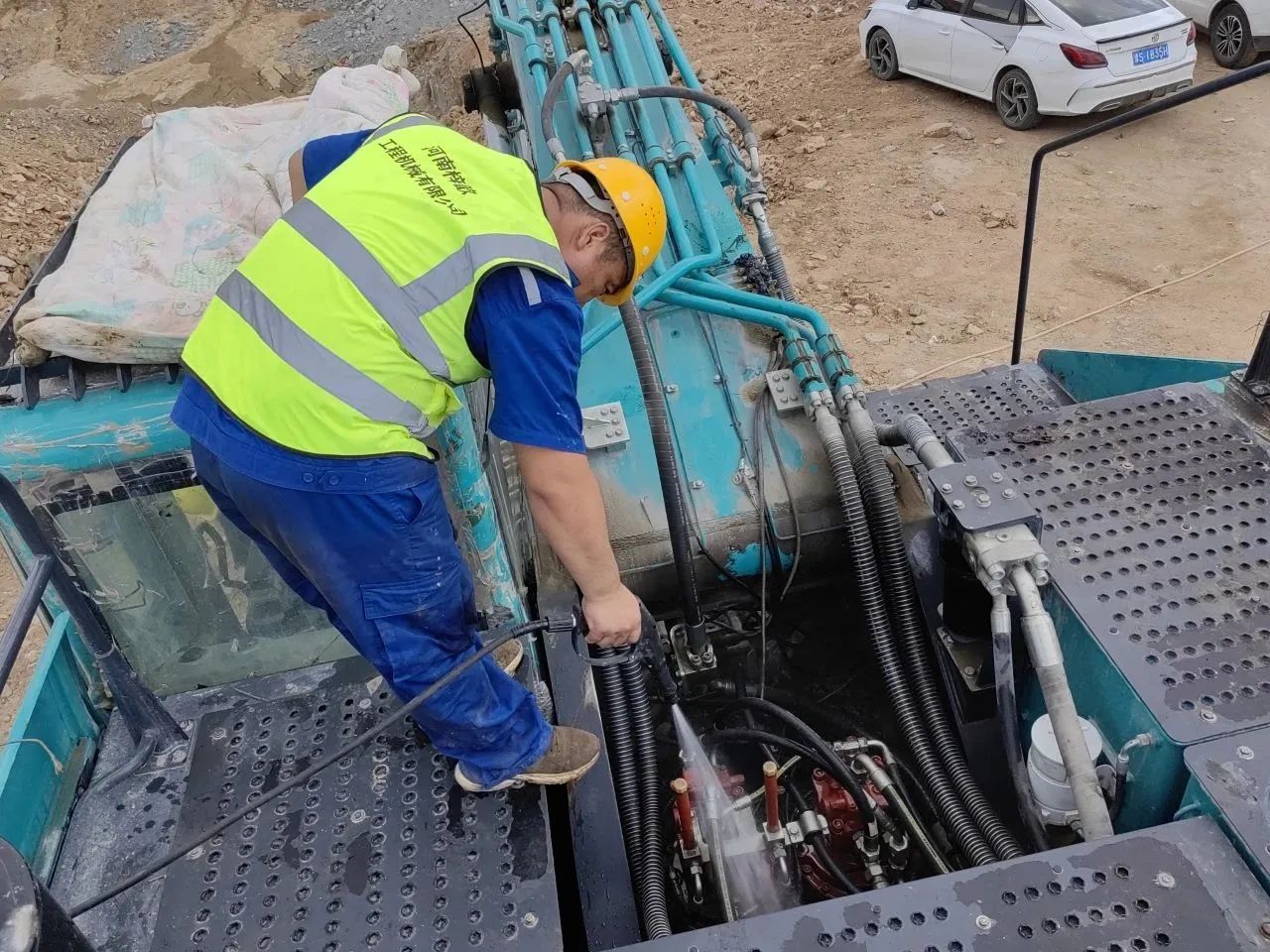 步履不停，服务不止！SG胜游智能挖掘机服务万里行火热进行中