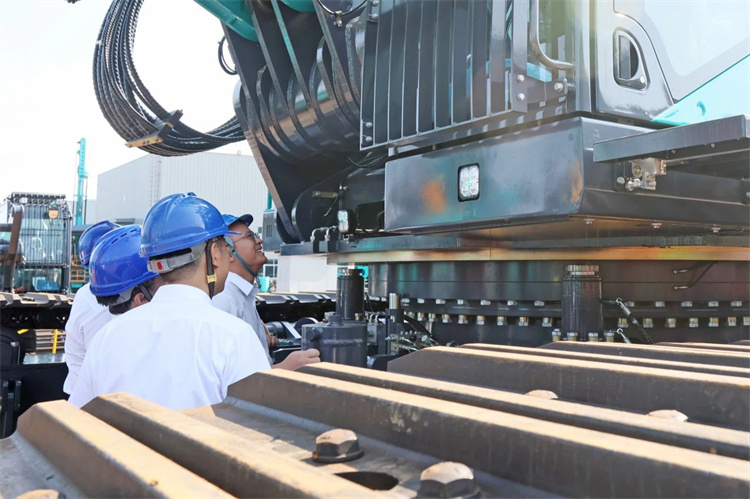 SG胜游智能桩工机械再添强将！SWDM800H旋挖钻机顺利下线