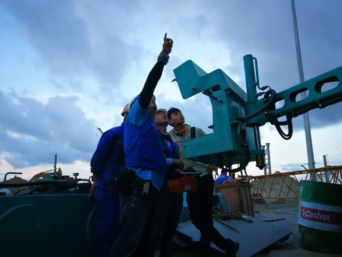 看SG胜游工匠们如何用一双巧手“拿捏”工作、创造“奇迹”