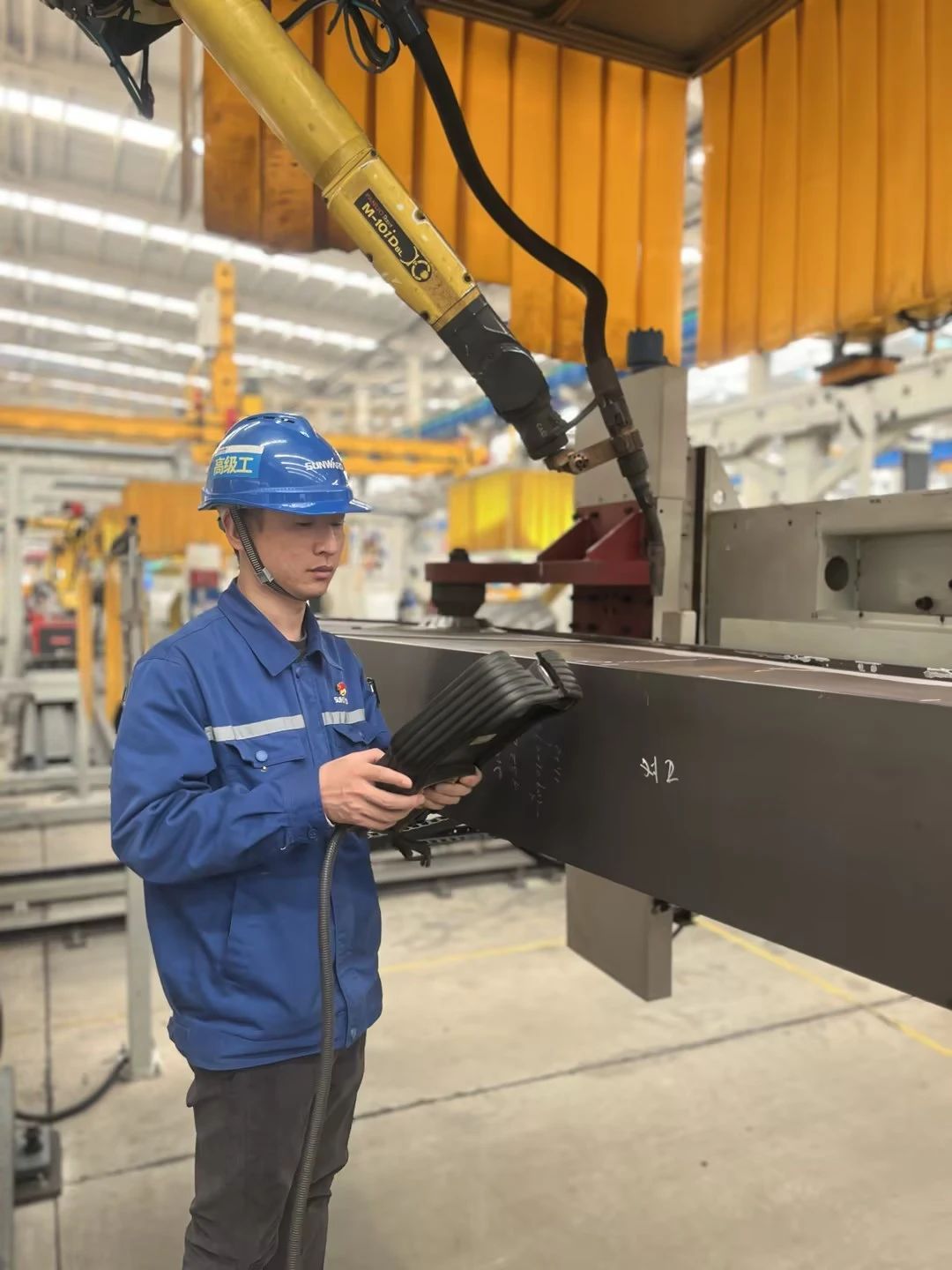 看SG胜游工匠们如何用一双巧手“拿捏”工作、创造“奇迹”