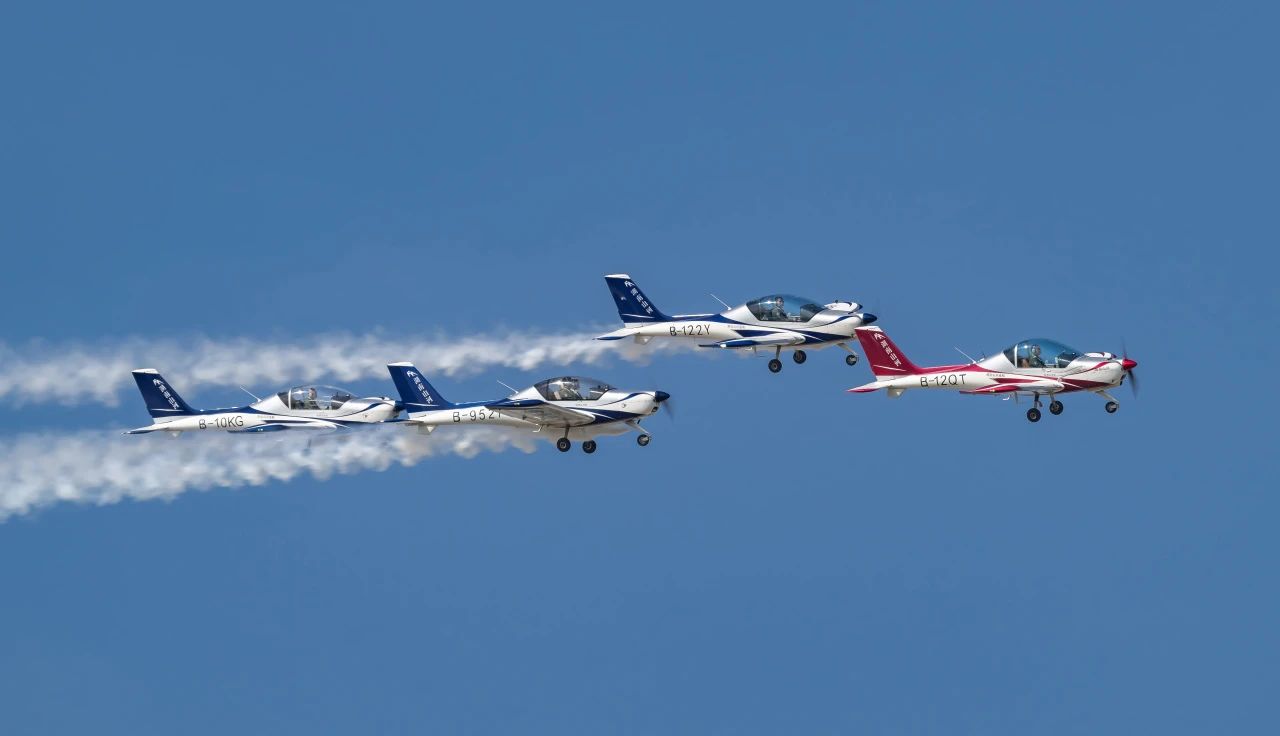 二十载磨砺，“阿若拉”飞机累计飞行时间突破11万小时！