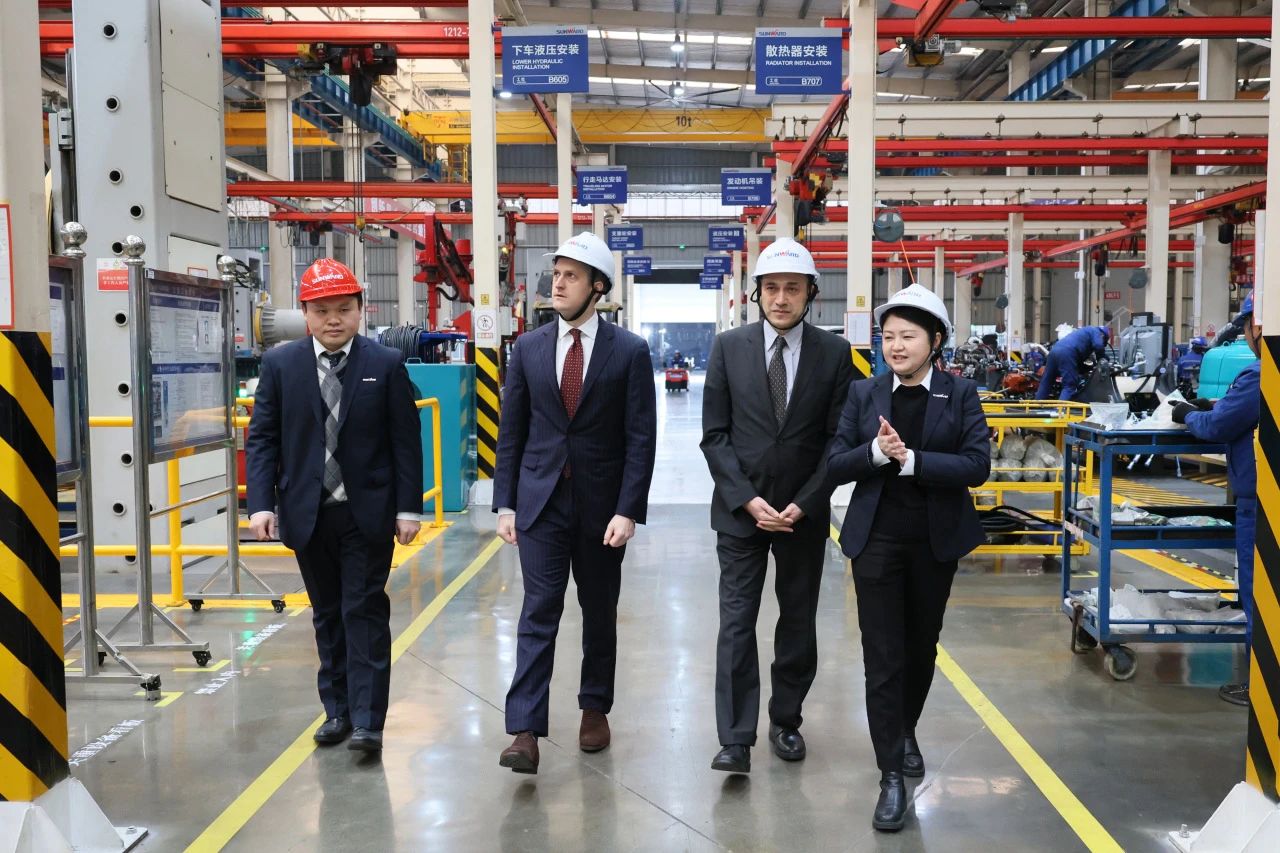 加拿大驻广州总领事贝加德到访SG胜游智能