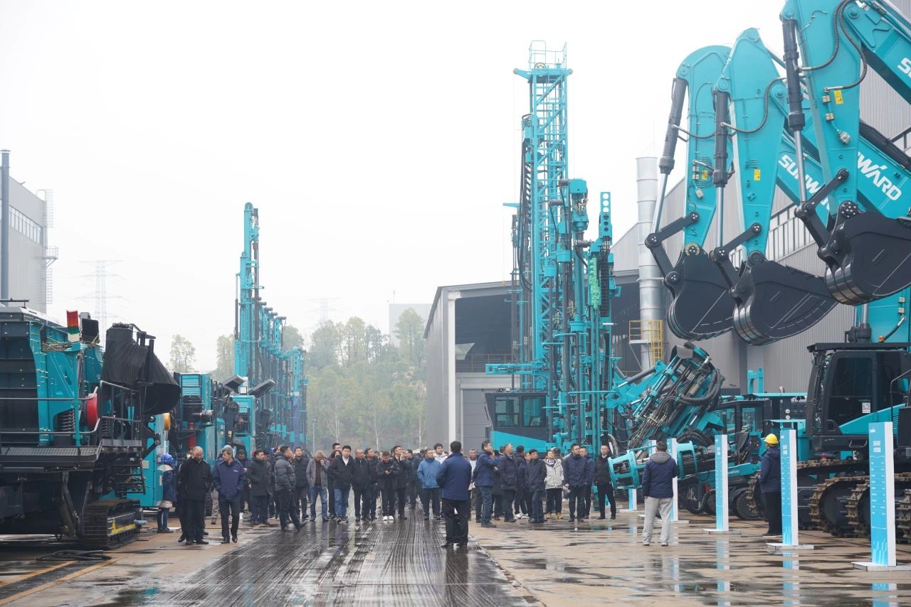 启新程，向未来！SG胜游矿岩揭牌庆典暨新春发货仪式圆满举行