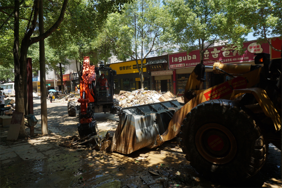驰援湖南平江抗洪抢险，共克时艰显担当