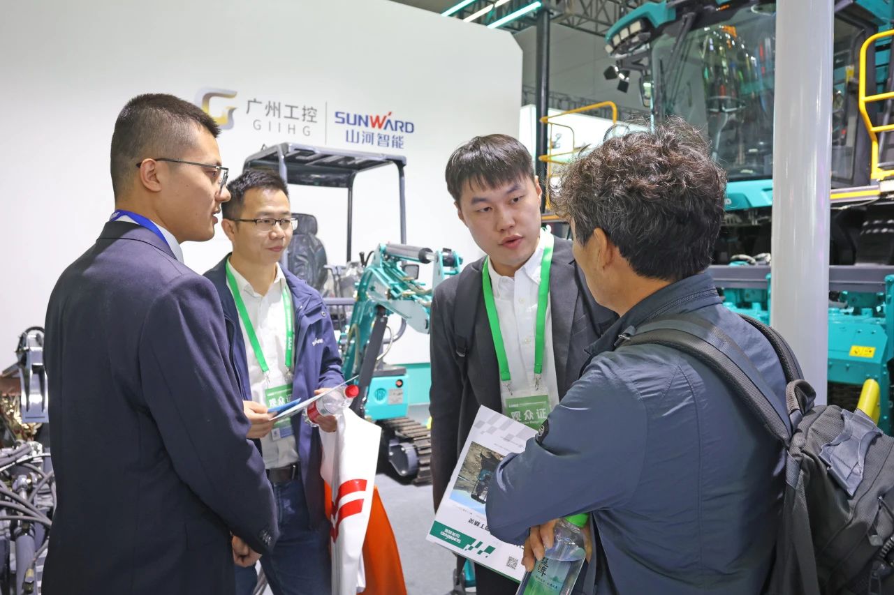 聚焦智能化、无人化！SG胜游智能携多款产品亮相2024中国国际农业机械展