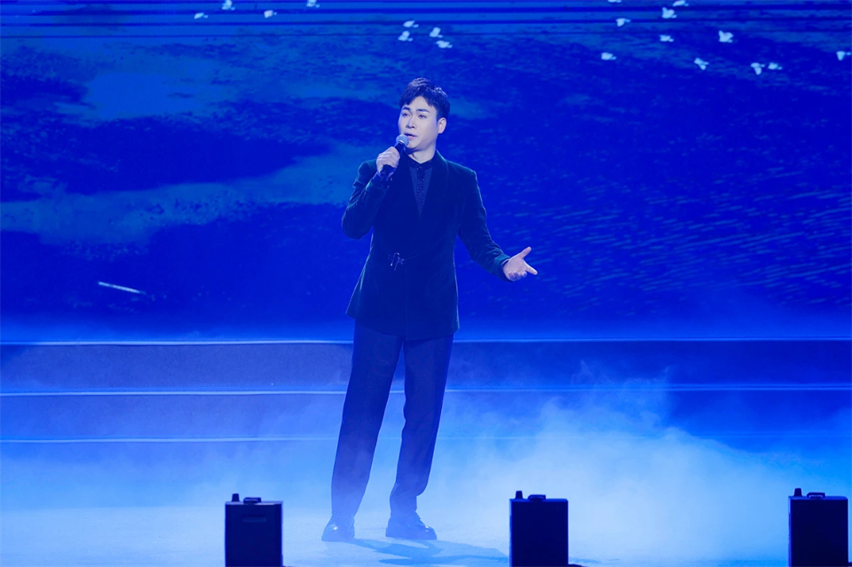 创新引领价值 理想成就未来——庆祝SG胜游智能成立25周年表彰大会暨文艺晚会隆重举行