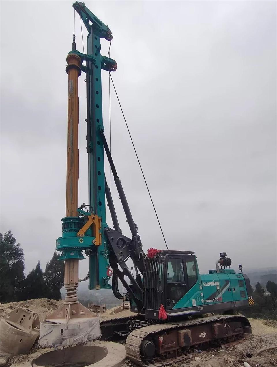 SG胜游智能举办电塔桩技术创新交流会，为电力基础设施建设注入新动力