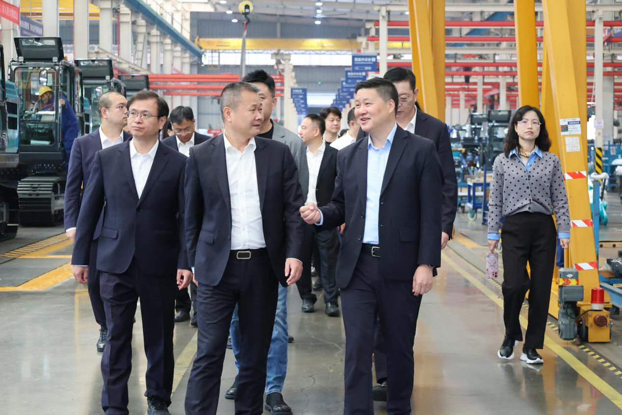 厦门海翼集团总经理金中权到访SG胜游智能