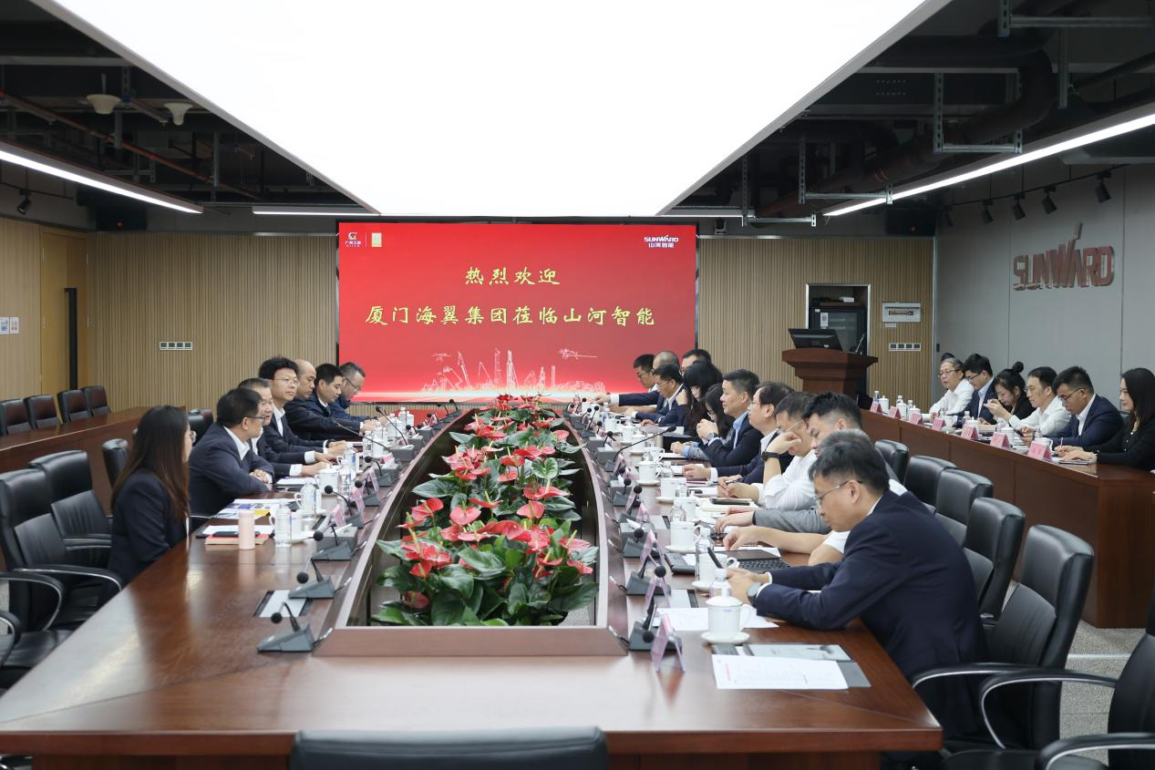 厦门海翼集团总经理金中权到访SG胜游智能